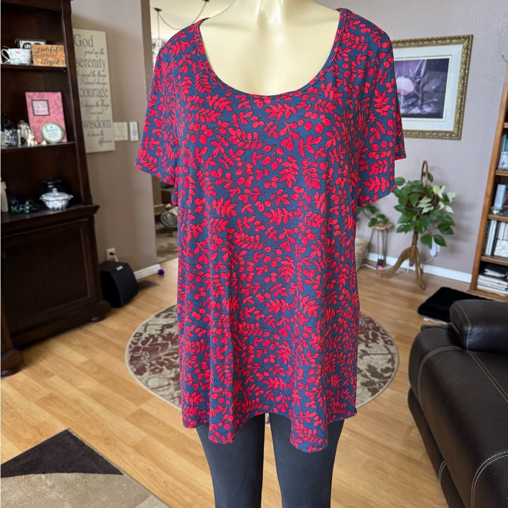 Lularoe red & black short sleeve scoop neckline blouse blouse-size XL